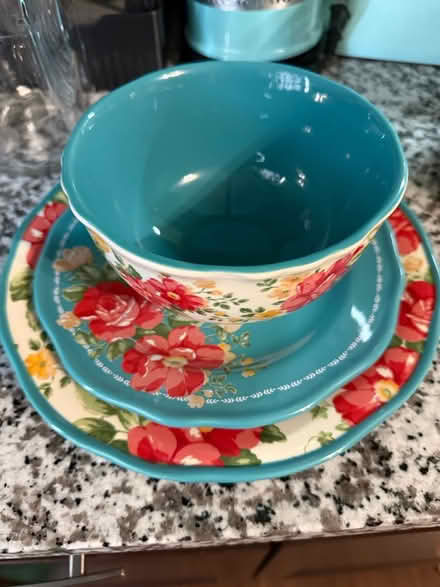Photo of free Pioneer Woman Set (Dumfries) #2