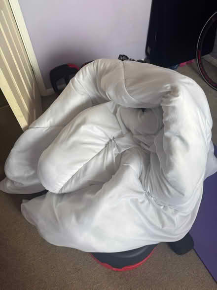 Photo of free Super king 10.5 tog duvet - 6 months old (Lords Wood ME5) #2