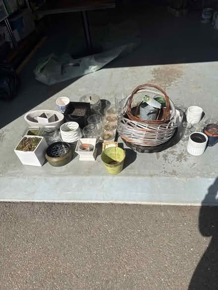 Photo of free Baskets, vases, planters (New Canaan) #2