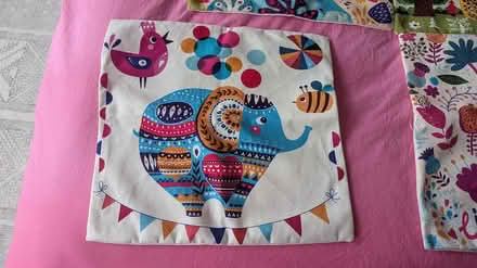 Photo of free 5 cushion covers (Willesden Green) #2