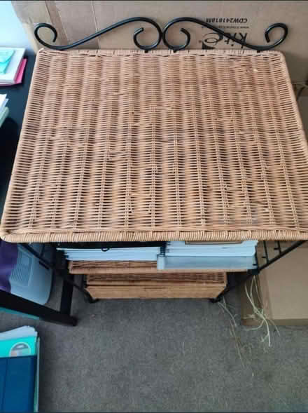 Photo of free ratan shelf with box (OX33) #1