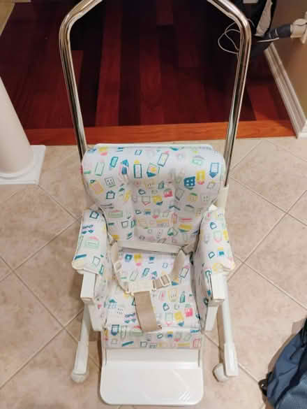 Photo of free Baby high chair (Richmond Hill) #4