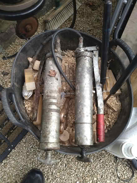 Photo of free 2 old grease guns (GL14) #1