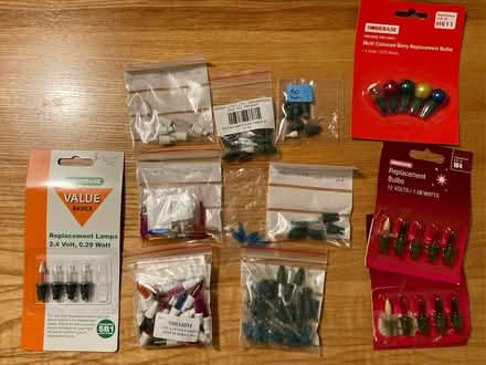 Photo of free Spare bulbs for incandescent Christmas tree lights (Enfield EN1) #2