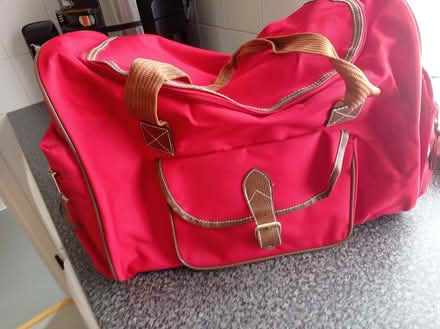 Photo of free Red Holdall. (Pin Green SG1) #1
