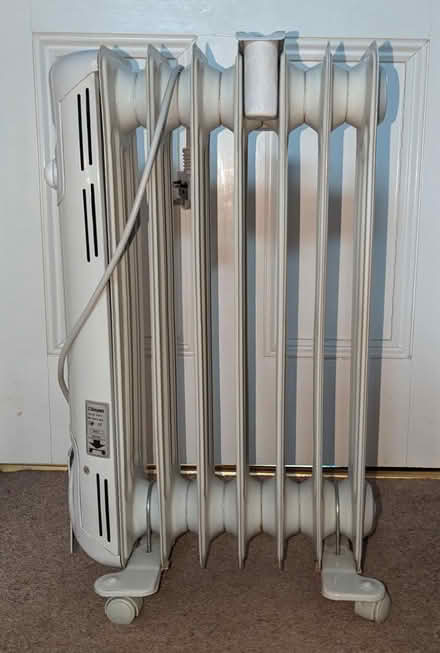 Photo of free Oil-filled electric radiator (Malvern Link Top WR14) #1