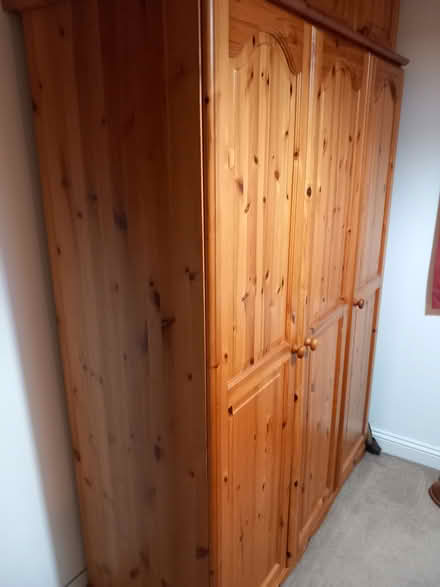 Photo of free Wardrobe, pine (Bordon) #1