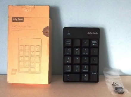 Photo of free Jelly Comb 2.4G Number Pad, black, with original box (Blakenall WS3) #1