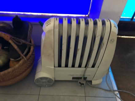 Photo of free Furniture Collection today B4 4pm (W14 Holland park) #1