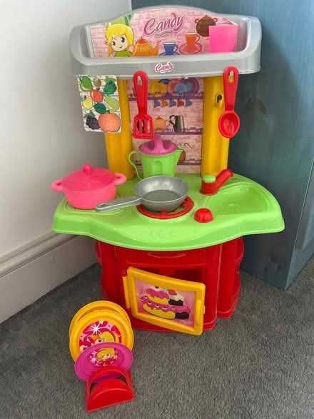Photo of free Kids play kitchen (Emerson Park RM11) #1