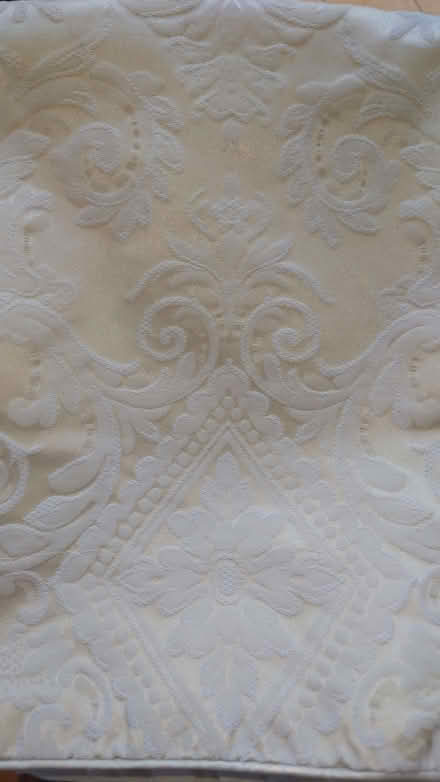 Photo of free Dorma Double Duvet Cover & Four Pillocases (Chelsea SW3) #2