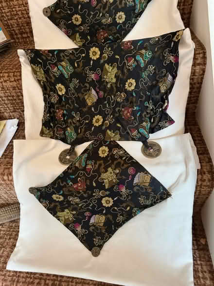 Photo of free 4 cushion covers. Big (Croydon. CR2 9) #1