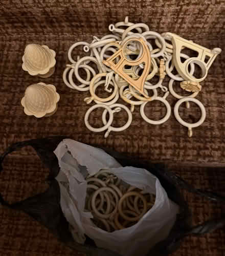 Photo of free A bag full of curtain rings (Croydon. CR2 9) #1