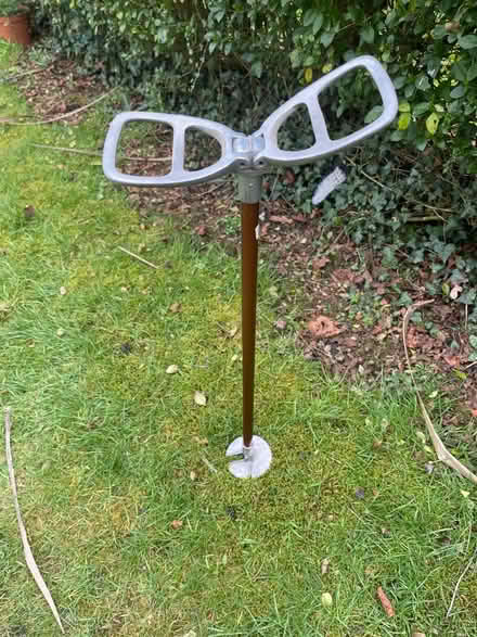 Photo of free Metal shooting stick (Roffey Horsham) #1