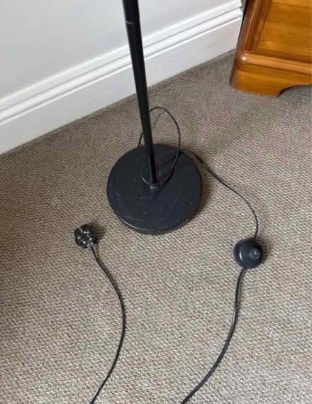 Photo of free Floor lamp (SW11 Clapham) #2