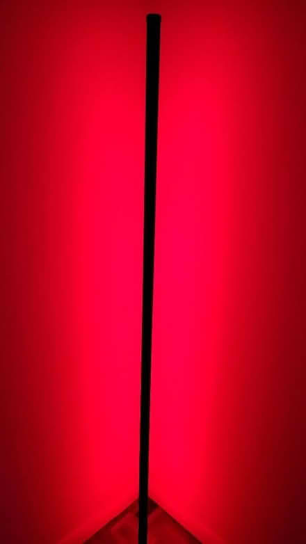 Photo of free LED Corner Floor Lamp (Sun In The Sands Roundabout SE3) #2