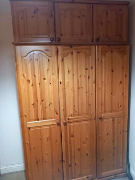 Photo of free Wardrobe, pine (Bordon) #3