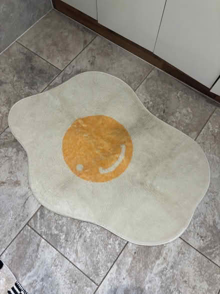 Photo of free Fried egg bath mat (Carshalton SM5) #1