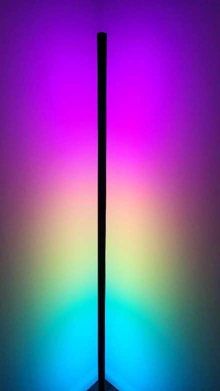 Photo of free LED Corner Floor Lamp (Sun In The Sands Roundabout SE3) #3