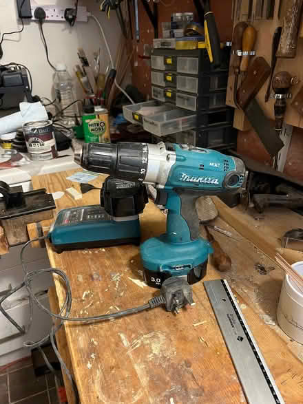 Photo of free Makita Cordless Drill & Charger, (Smallcombe Woods) #1