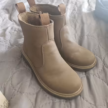 Photo of free Girls shoes size 34 European (EH4) #1