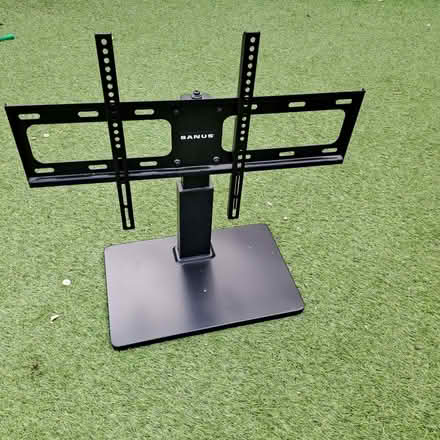 Photo of free Television stand (Merton Park SW19) #1