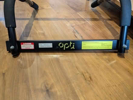 Photo of free Door-frame chin-up bar (Hammersmith) #1