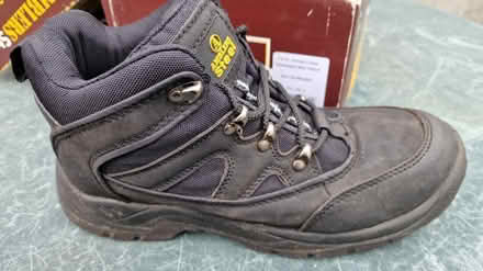 Photo of free Safety boots to gift (Aspley, NG8) #4