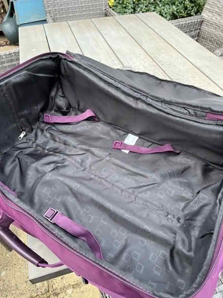 Photo of free Medium size suitcase (Goodmayes IG3) #2