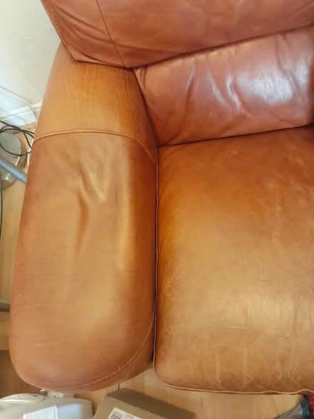 Photo of free Brown Leather sofa (Upper Norwood, London SE19) #2