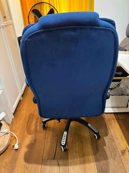 Photo of free Blue velvet office chair (SE10 8DN) #2