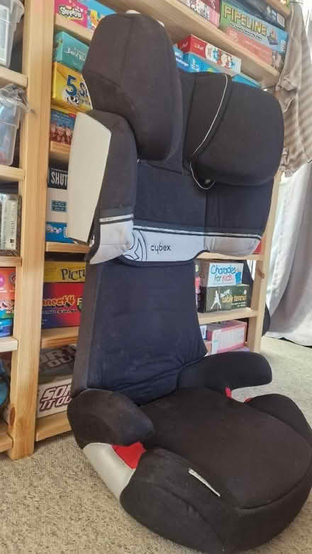 Photo of free Cybex car seat, group 2/3, age 4-11 yrs (Lower Earley RG6) #3