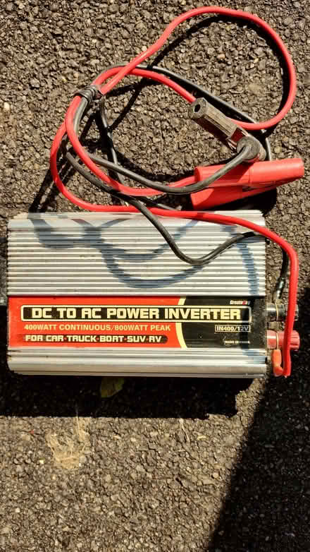 Photo of free A DC to AC power inverter suitable for car, truck, boat, SUV or RV (Amersham Common HP7) #1