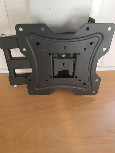 Photo of free tv bracket (S2 wybourn) #4