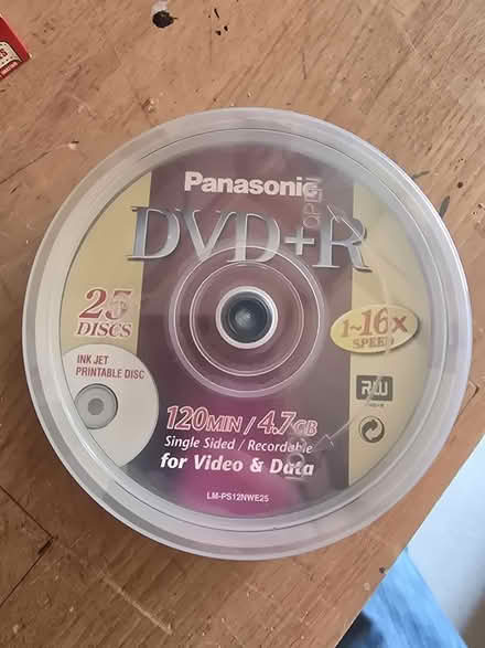 Photo of free Writable DVDs and CD-R discs (SG8) #4