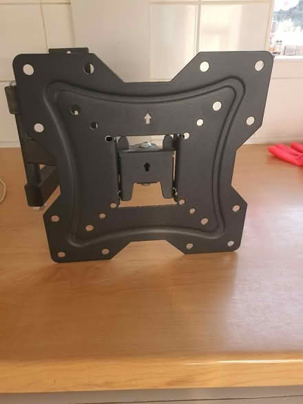 Photo of free tv bracket (S2 wybourn) #2