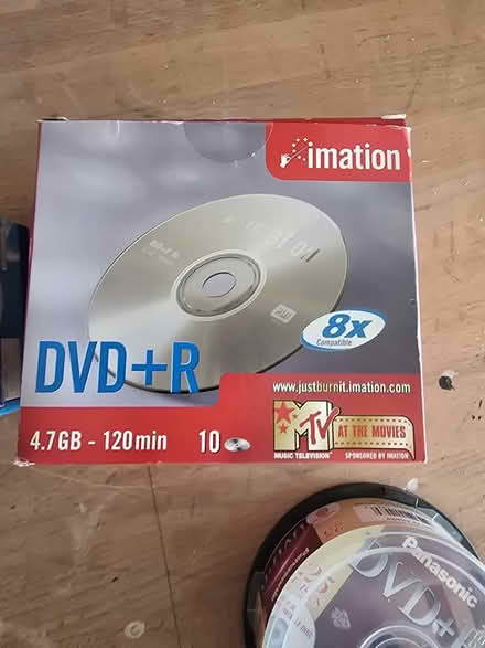 Photo of free Writable DVDs and CD-R discs (SG8) #3