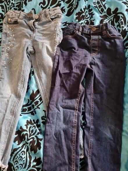 Photo of free Girls 6-7 yrs jeans (Barton OX3) #1