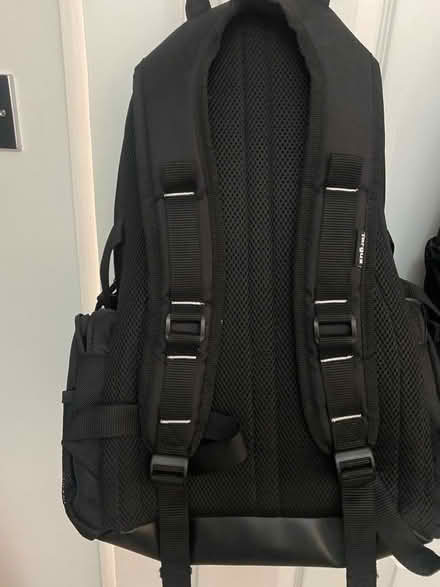 Photo of free TARGUS - Laptop rucksack (Bagshot GU19) #3