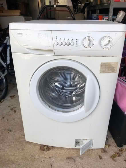 Photo of free Washing Machine (OX7 shipton) #1