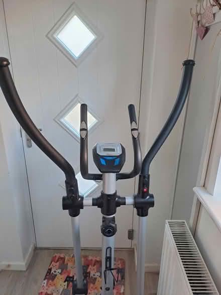 Photo of free Roger Black Cross Trainer (SY3) #4