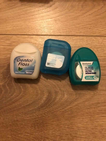 Photo of free Dental floss (BA2) #1