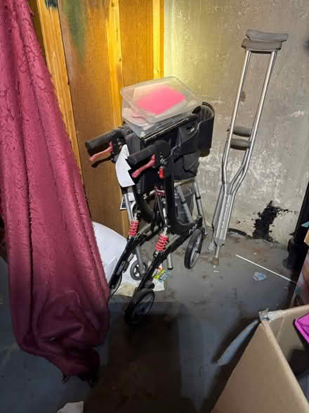 Photo of free Walker (7121 Manette Dr, Saint Louis) #1