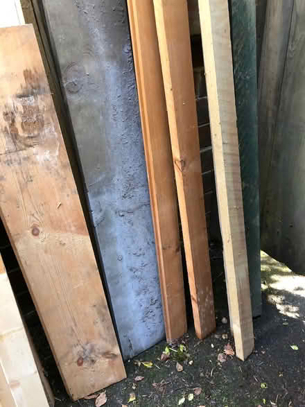 Photo of free Various bits of timber (Harrogate HG2) #3