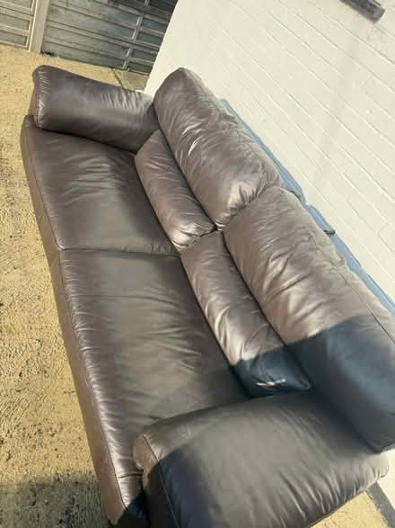 Photo of free Leather sofa (Hertford SG14) #1