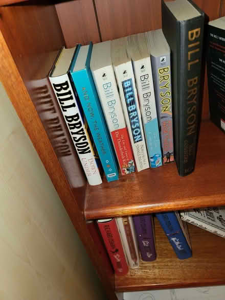 Photo of free 8 Bill Bryson books (Gobowen SY11) #2