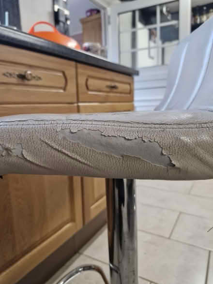 Photo of free 3 Bar Stools (PE12) #4