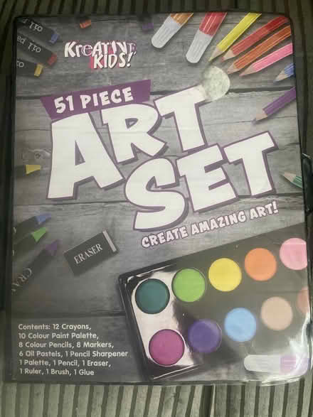 Photo of free Art set (E13 Plaistow) #4