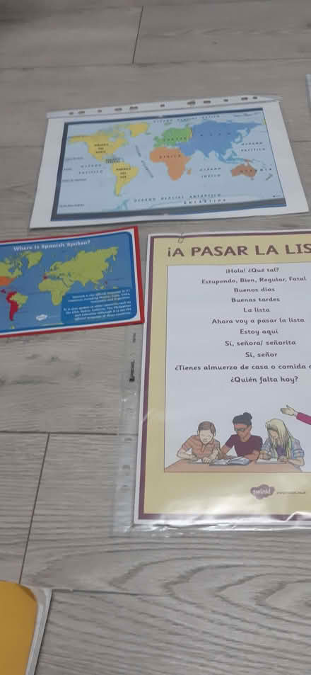 Photo of free A bag of Spanish display resources (Clitheroe BB7) #3