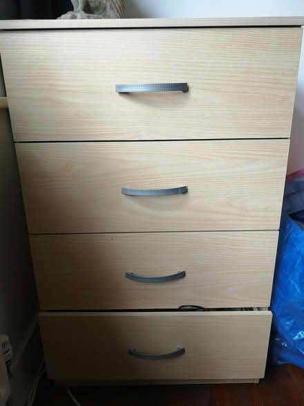 Photo of free Chest of drawers (Colliers Wood SW19) #1